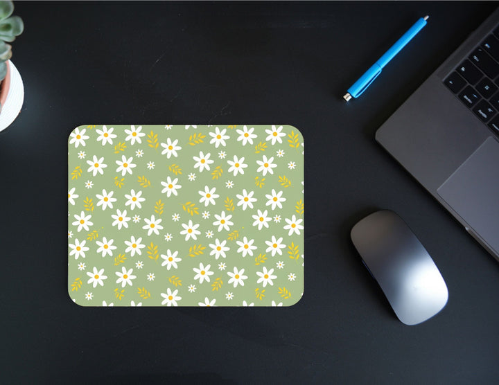 Daisy Bloom Mousepad